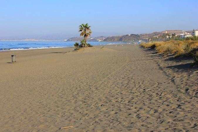 A 100M De Playa Piscina Y Todos Los Servicios Apartment Torrox Ngoại thất bức ảnh