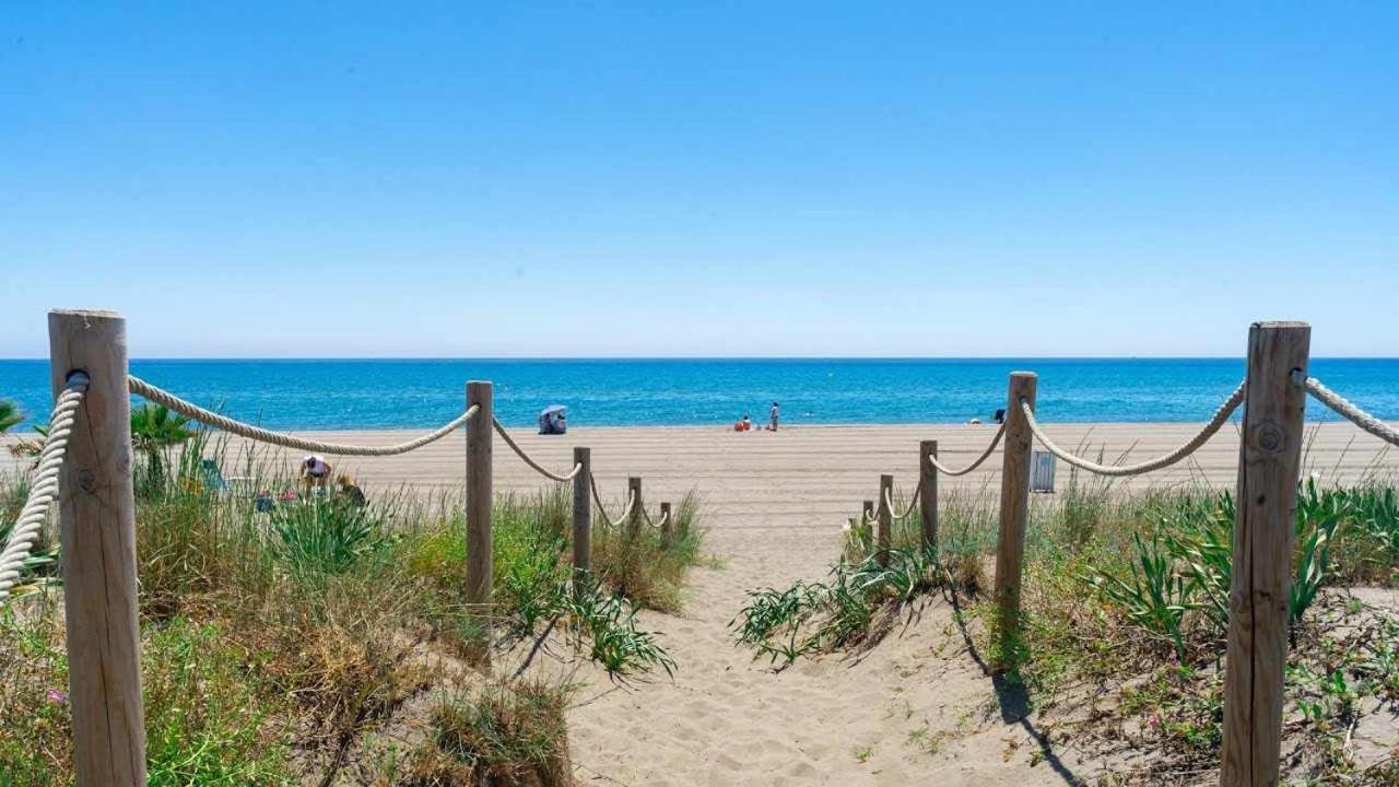 A 100M De Playa Piscina Y Todos Los Servicios Apartment Torrox Ngoại thất bức ảnh